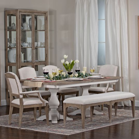 3 Unique Dining Set Styles for Holiday Feasts